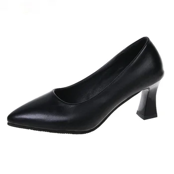 Plus Size 35-44 Mulheres de Couro de Meados de Calcanhar Bombas de 2022 Novos Sapatos de Alta Qualidade Clássica de Preto e Salto Alto Sapatos para Senhoras Sapatos