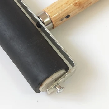 Artesanato feito à mão Xilogravura Ferramentas de 10CM de Óleo de Impressão Rolo de Borracha cabo de Madeira Pode Ser Removida Para facilitar a Limpeza