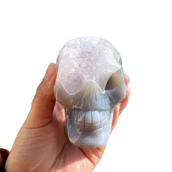 1PCS Mão Esculpida Ágata Geodo Crânio de Quartzo Natural de Cristal de Energia Para a Cura de Decoração de Crânios